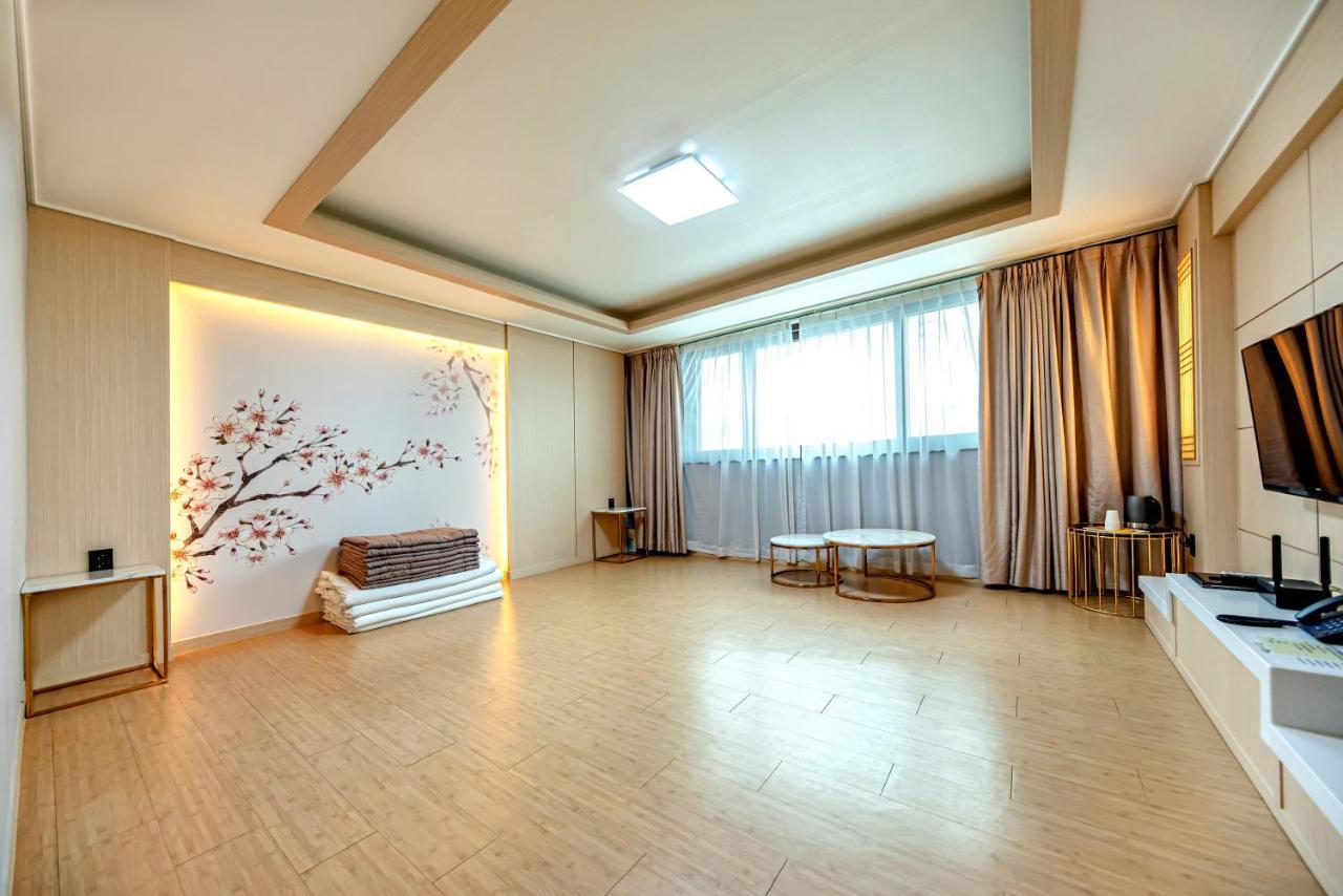 Hs Tourist Hotel Yeosu Extérieur photo